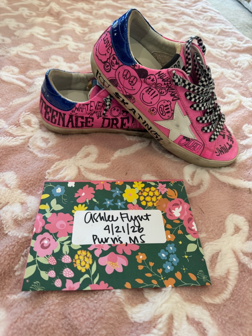 Kids Pink Graffiti Low-Top Sneakers with Star Accent